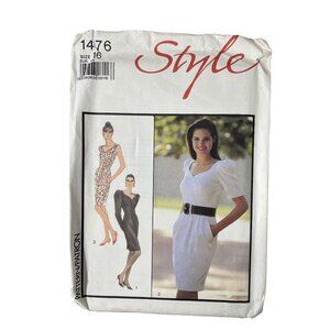Style 1476 Sewing Pattern Size 16 Misses Sweetheart Neckline Dresses Retro UNCUT